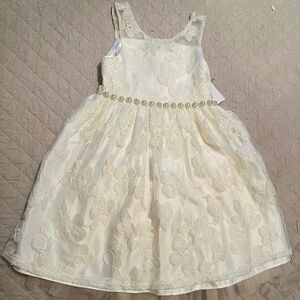 Elegant Cream Girl’s Dress